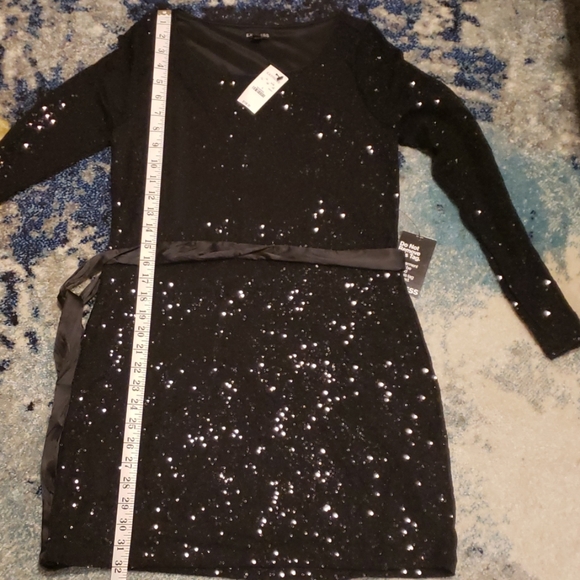 EXPRESS black sequin long sleeve dress NWT - Picture 7 of 7